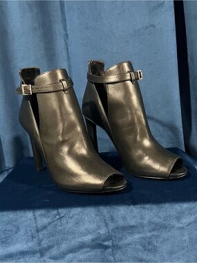 MICHAEL Michael Kors Black Peep-Toe Ankle Booties with Buckle NWOT